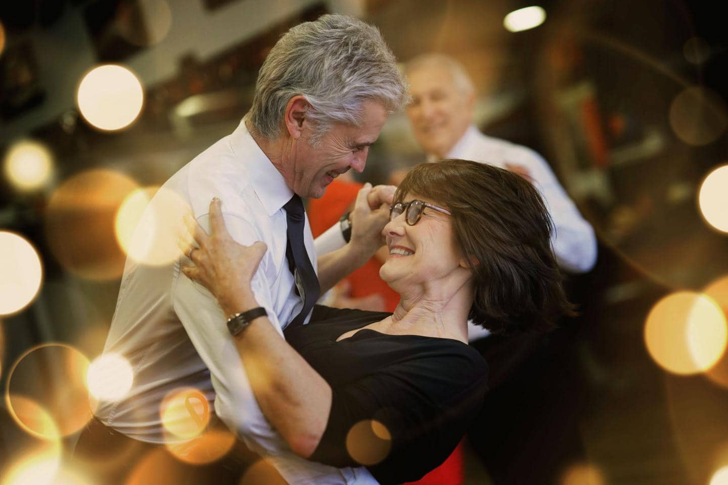 Hold dig sund, dans videre